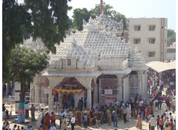 day-tour-to-mahudi-jain-temples