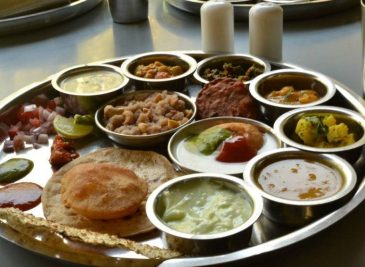 traditional-gujarati-dinner